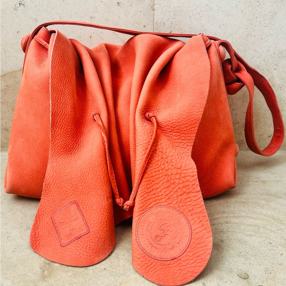 ANTHONY LUCIANO Shoulder Bag in orange leather